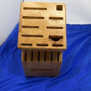 Wusthof Wooden 17 Slot Knife Block Used 8.25x12x4.5"